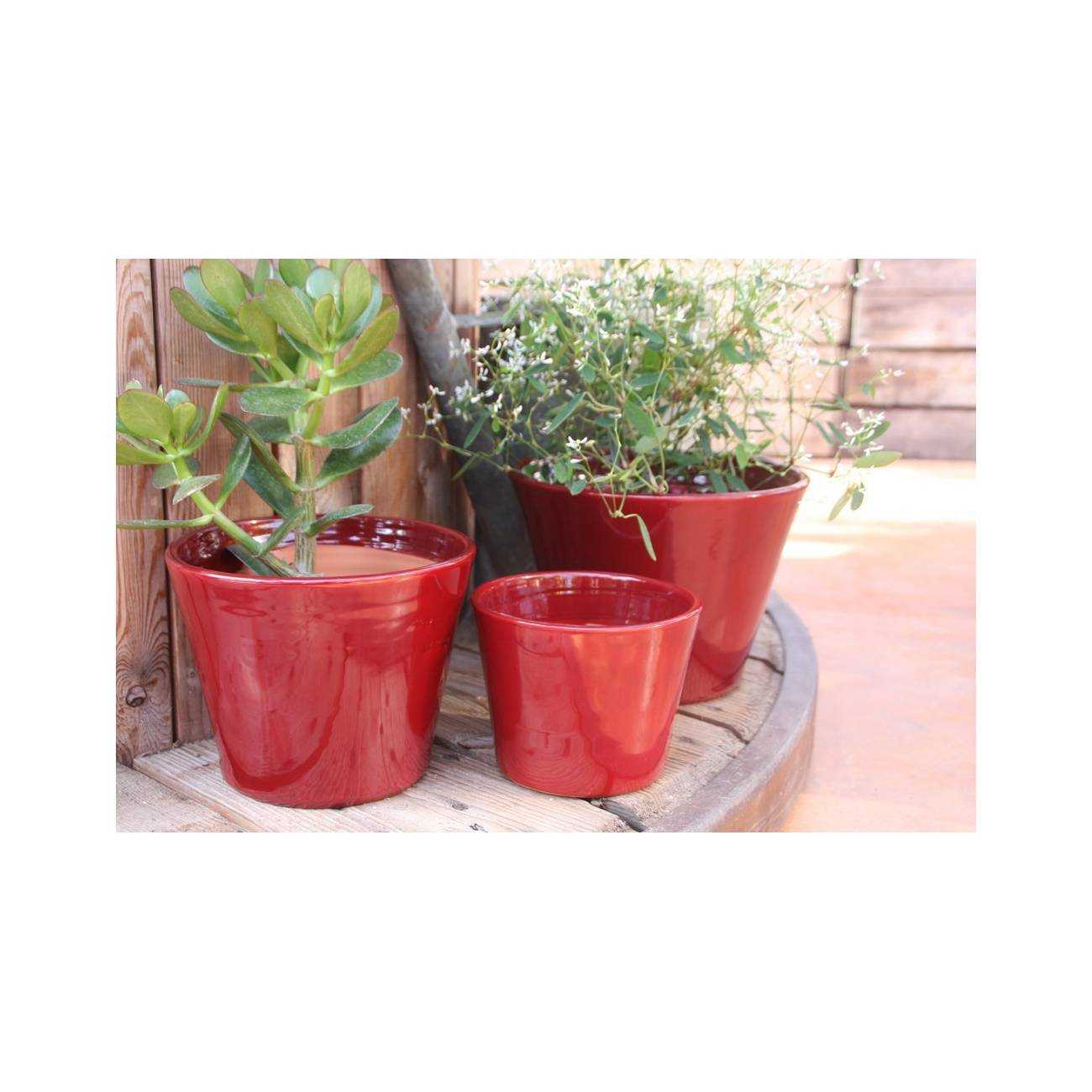 Petit pot style cuvier forme V col large Maori rouge Grenadine Petit pot style cuvier forme V col large Maori rouge Grenadine