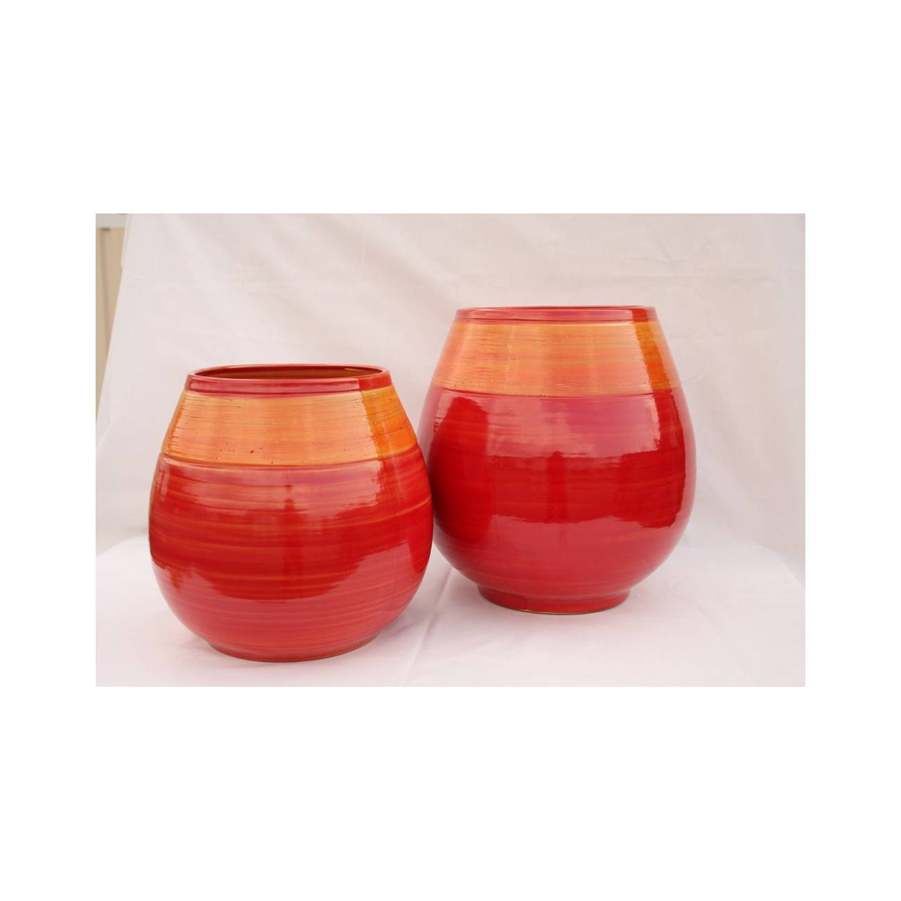 Grand pot forme goutte sur pied plateforme Cheyennes orange rouge Soleiados Sanguine