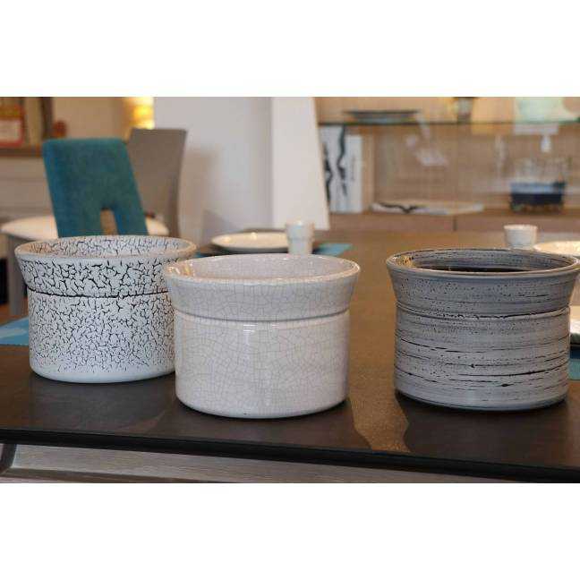 Vase droit artisanal cylindrique col évasé Moreï blanc Faïence de Marbre