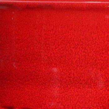 Petite poterie artisanale émaillée haute et texturée Volupté Rouge Coquelicot