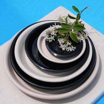 Pot bas et large forme de coupe ou vasque ronde Mélilo noir et blanc Yin Yang