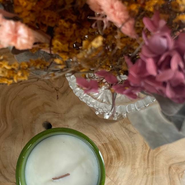 Photo bougie Fleur de Cerisier pot vert Bois et Nature