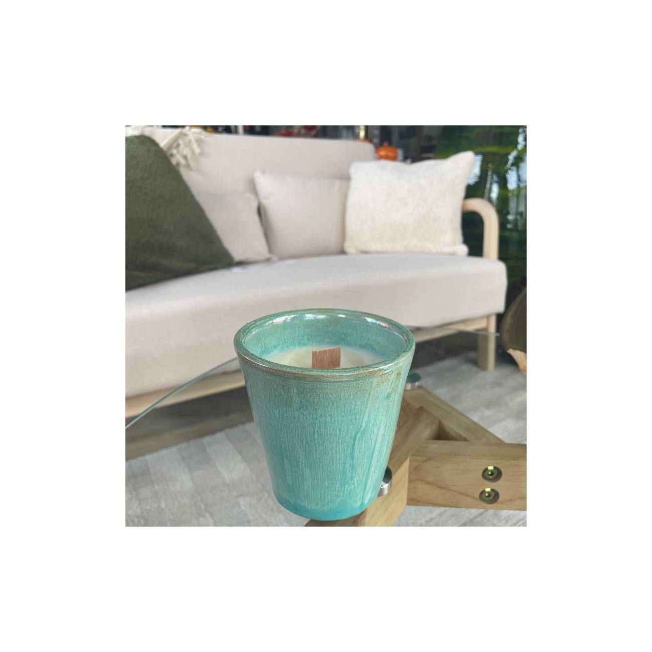 Bougie parfumée Monoï Pêche pot bleu Blue Lagoon