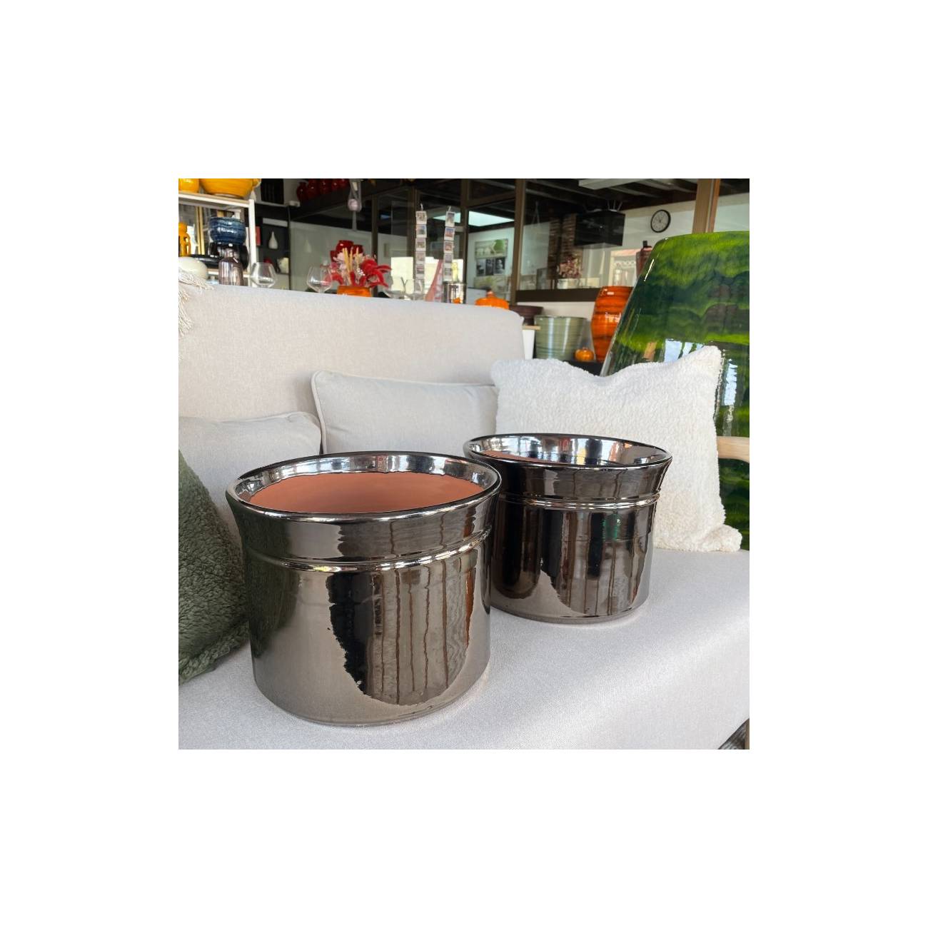 Vase droit artisanal cylindrique col évasé Moreï Gris Anthracite Métal