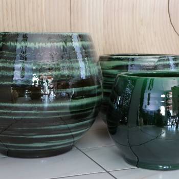 Pot rond large et profond sur plateforme Bahia Vert Jade