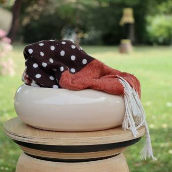 Coupe vasque basse lisse et brillante émaillée main Plume Crème Noisette