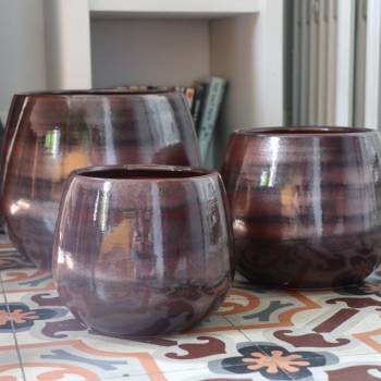 Pot en terre cuite rond et large en forme de U Cancale Châtaigne