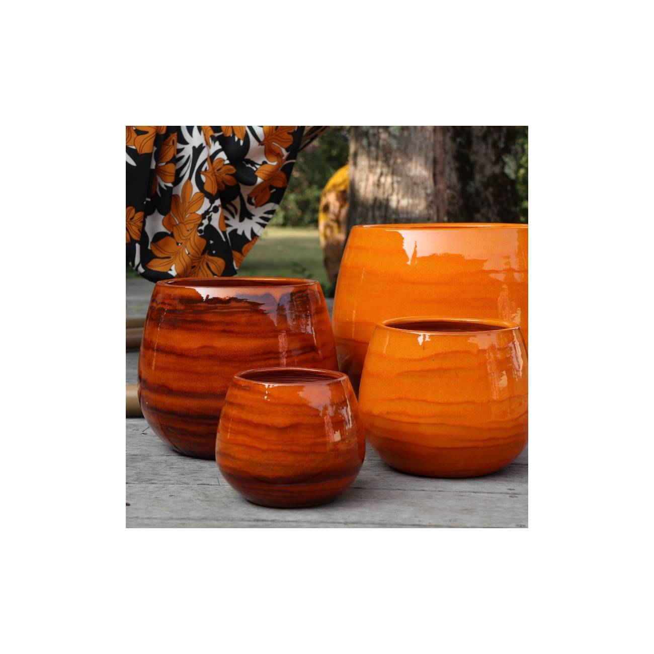 Pot en terre cuite rond et large en forme de U Cancale orange Savane