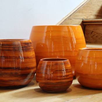 Pot en terre cuite rond et large en forme de U Cancale orange Savane
