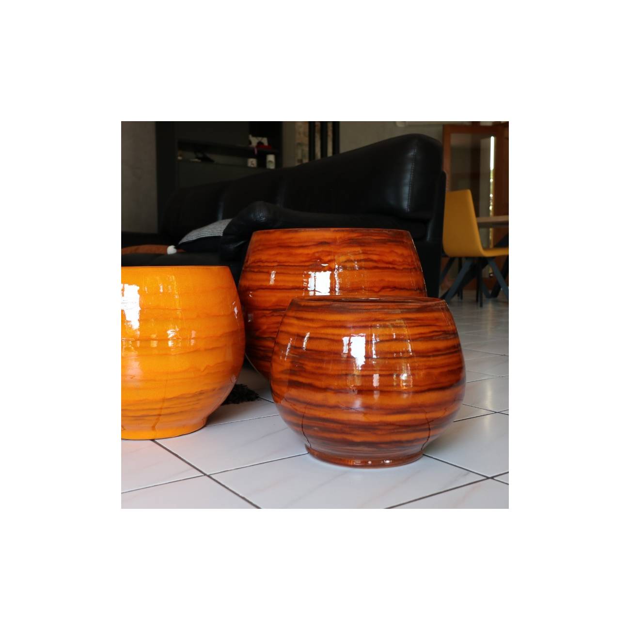 Pot rond large et profond sur plateforme Bahia Savane