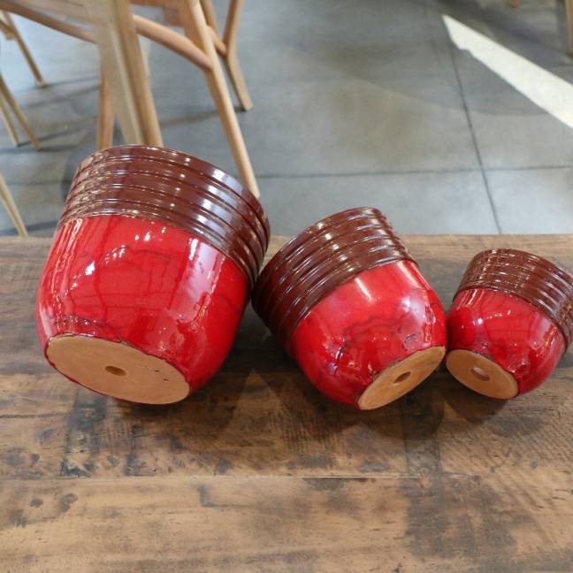 Pot haut en forme de U large rebord strié Massaya Chaï Latté