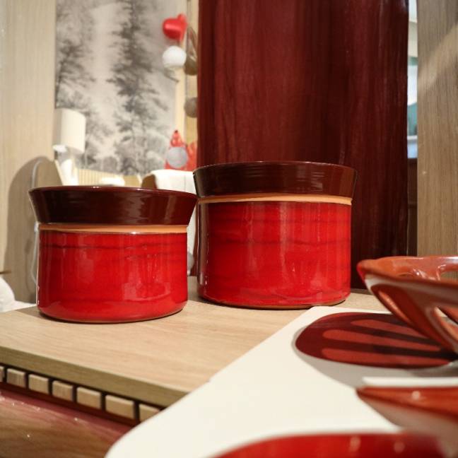 Vase droit artisanal cylindrique col évasé Moreï Chaï Latté