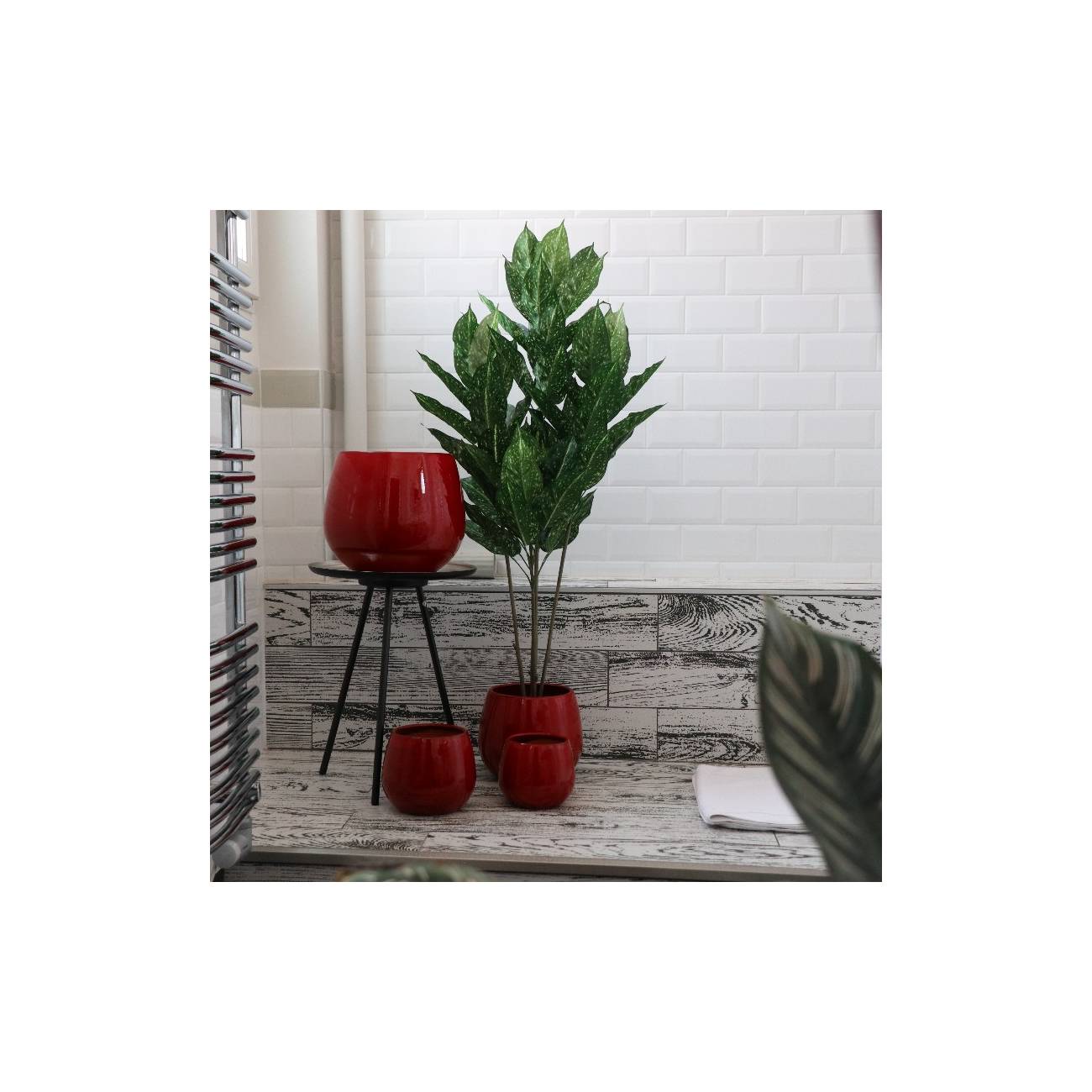 Pot en terre cuite rond et large en forme de U Cancale Rouge Coquelicot