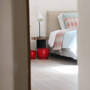 Pot droit sur pied Bouquet Coquelicot