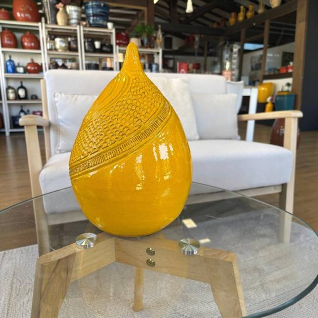 La Goutte gravure jaune -...